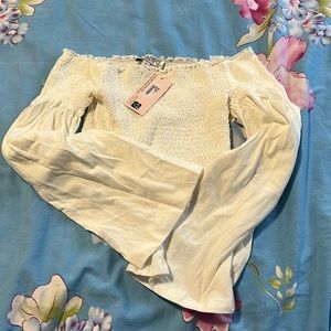 SHOW PO - cropped white top with flowy sleeves